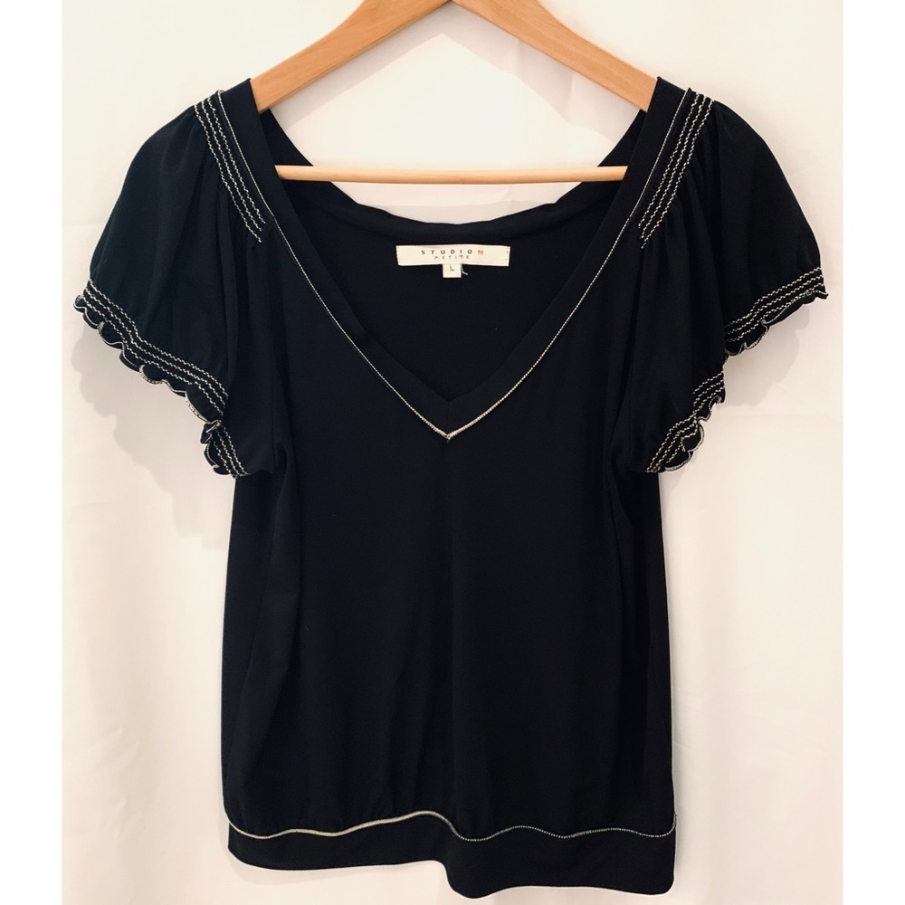 Studio M Petite cutsie top